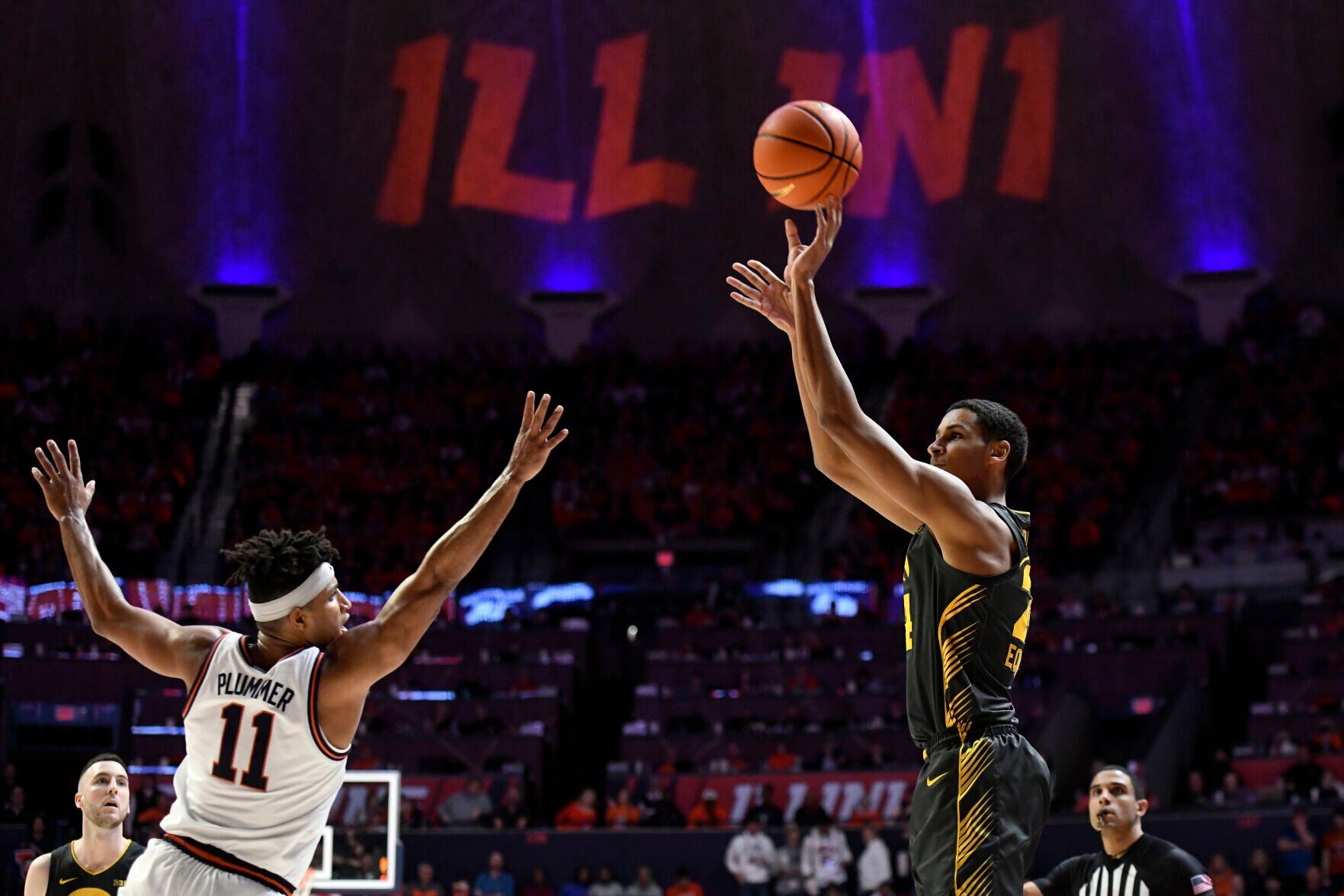 Iowa Illinois Basketball